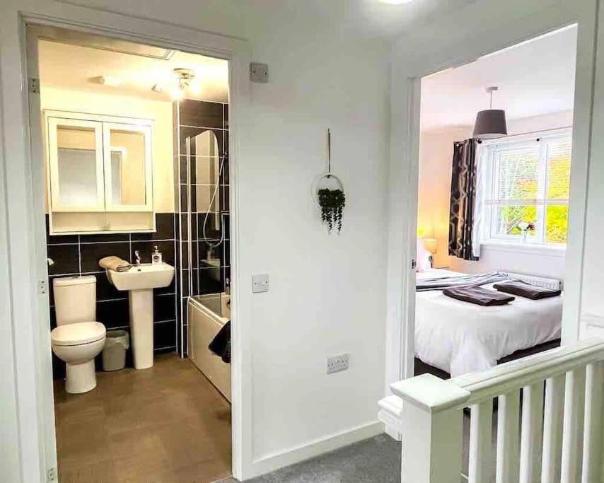 Loch Leven Getaway - 2 Bed House Apartment Kinross Exterior photo