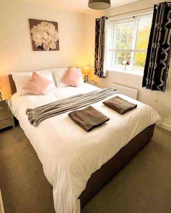 Loch Leven Getaway - 2 Bed House Apartment Kinross Exterior photo